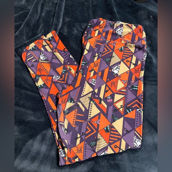 LuLaRoe Leggings Tall and Curvy- Halloween Themed -Gently Used - Picture 1 of 4